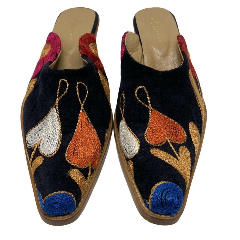Zeyzani Womens Size 38 Black Embroidered Mules 2 Inch Heel Pointy Toe US 7.5